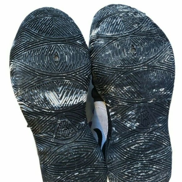 Nike Kyrie 5 \'Oreo\' Cookies & Cream Size 8